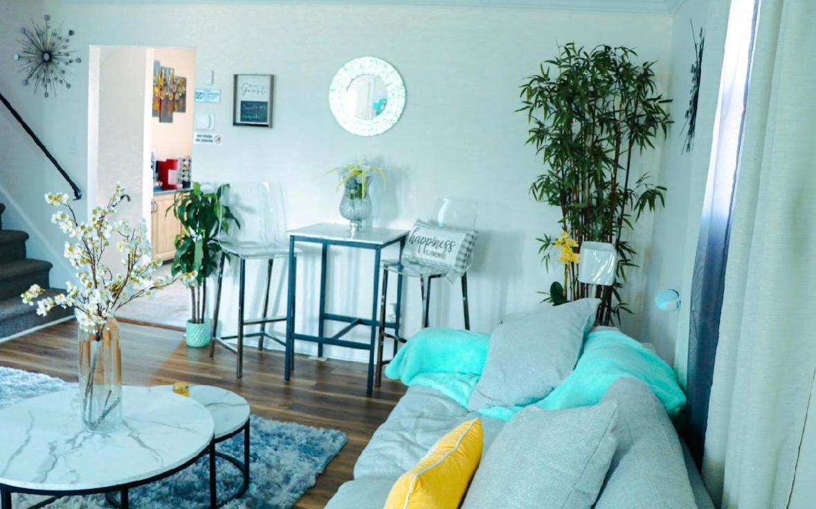 Stylish Cozy Quiet Family Retreat And Romantic Getaway Sleeps Up To 7 With Fast Wifi, Free Parking, Work Station, Alexa Enabled, Fenced In Backyard For Pets Grill Party Patio, Porch, Beach, Canal, Stadium,Boardwalk Restaurants, And Much More! Atlantic City Extérieur photo