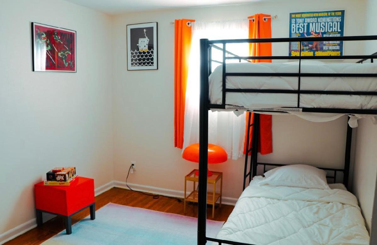 Stylish Cozy Quiet Family Retreat And Romantic Getaway Sleeps Up To 7 With Fast Wifi, Free Parking, Work Station, Alexa Enabled, Fenced In Backyard For Pets Grill Party Patio, Porch, Beach, Canal, Stadium,Boardwalk Restaurants, And Much More! Atlantic City Extérieur photo