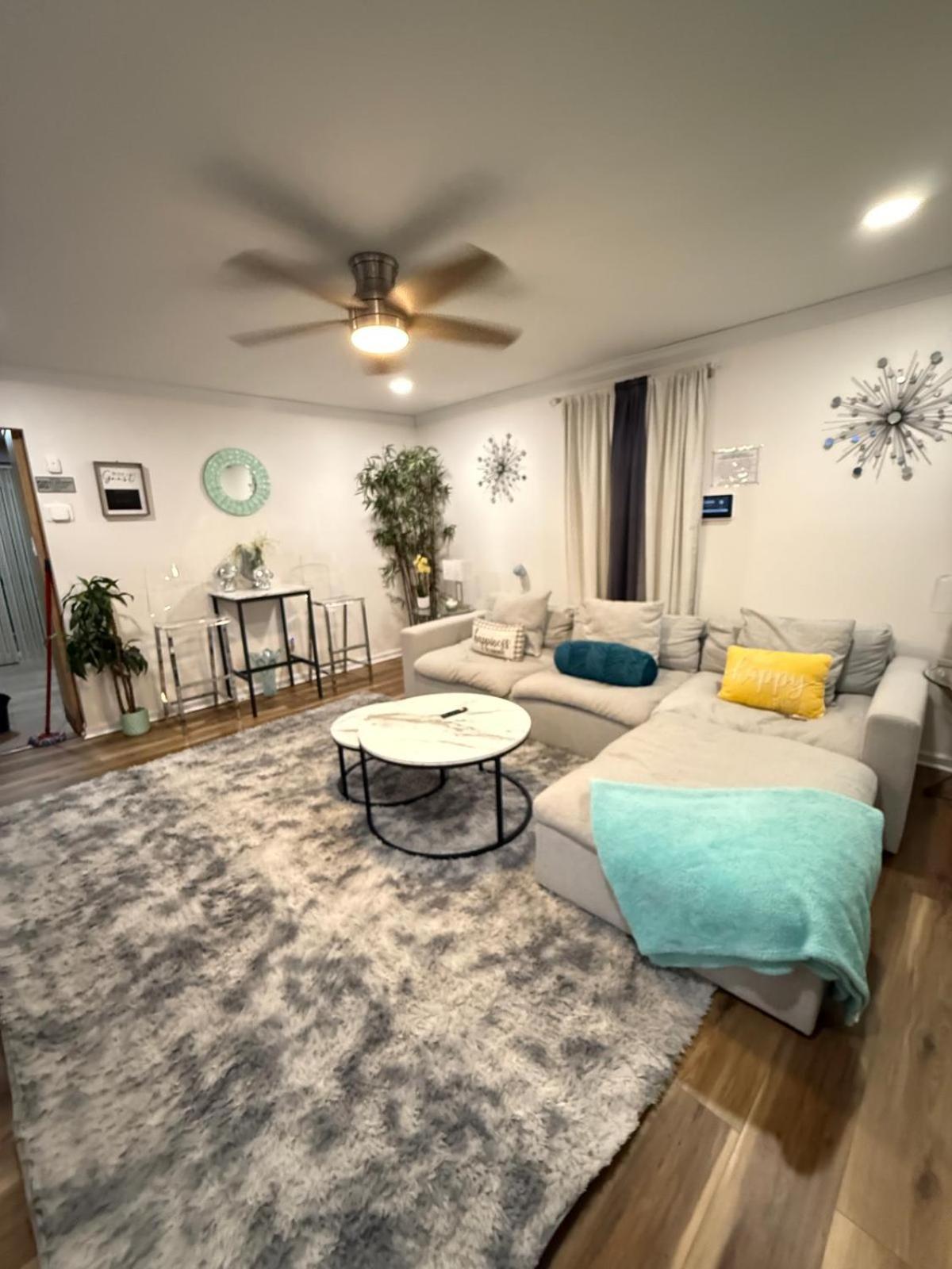 Stylish Cozy Quiet Family Retreat And Romantic Getaway Sleeps Up To 7 With Fast Wifi, Free Parking, Work Station, Alexa Enabled, Fenced In Backyard For Pets Grill Party Patio, Porch, Beach, Canal, Stadium,Boardwalk Restaurants, And Much More! Atlantic City Extérieur photo